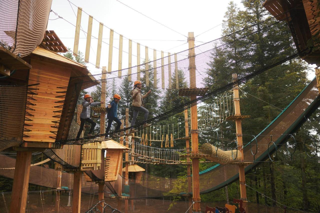 Center Parcs Les Trois Forets 阿蒂尼 外观 照片