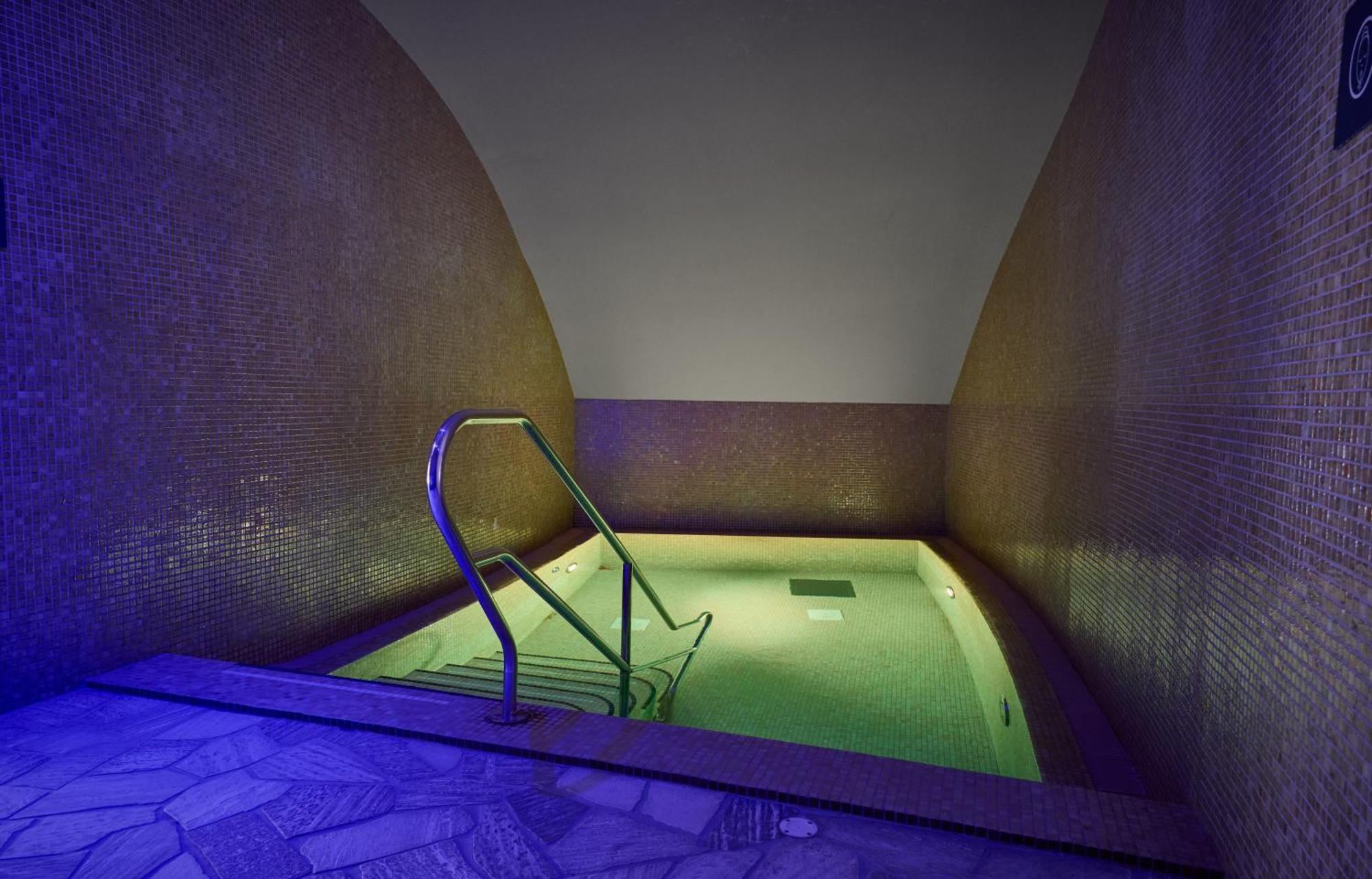 Center Parcs Les Trois Forets 阿蒂尼 外观 照片