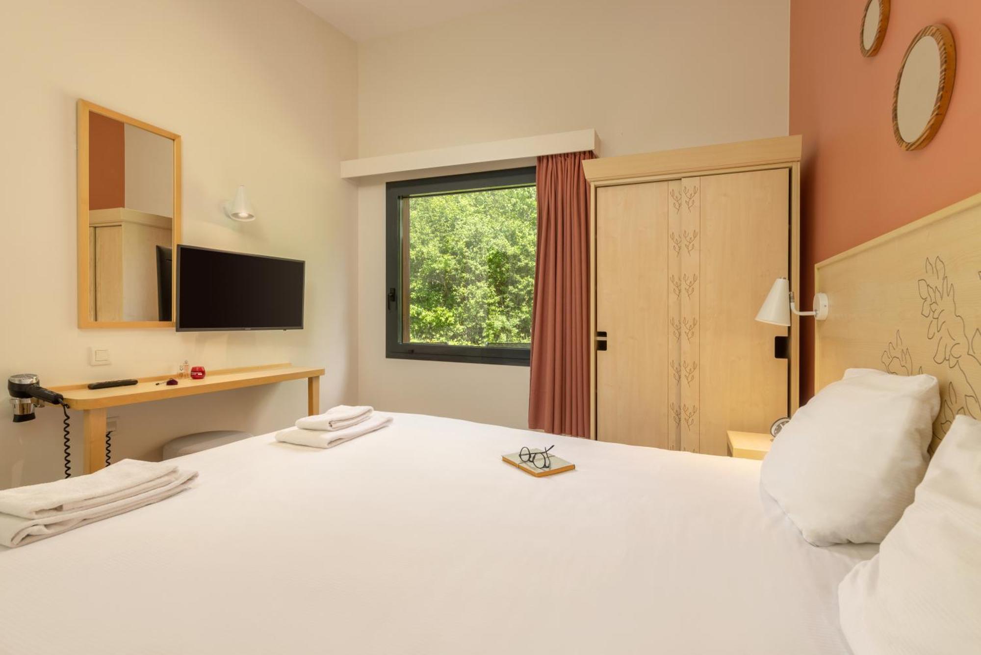 Center Parcs Les Trois Forets 阿蒂尼 外观 照片
