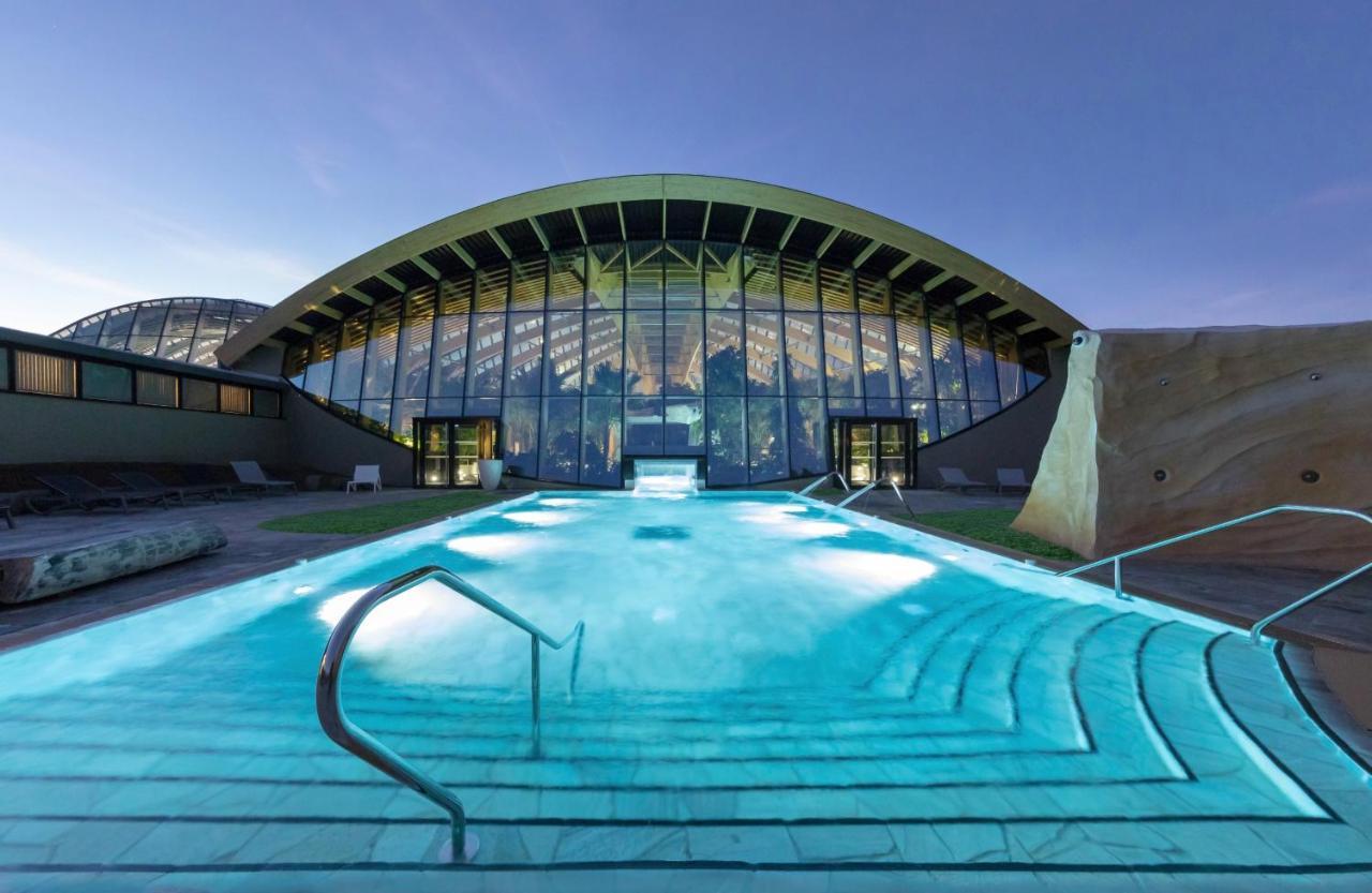 Center Parcs Les Trois Forets 阿蒂尼 外观 照片
